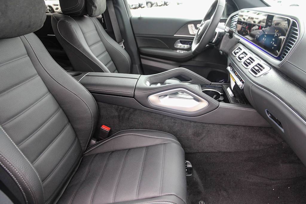 Thumbnail: 2026 Mercedes-Benz GLS - 10