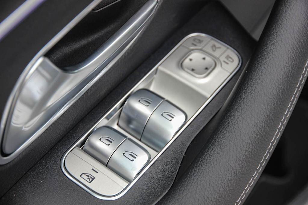 Thumbnail: 2026 Mercedes-Benz GLS - 24