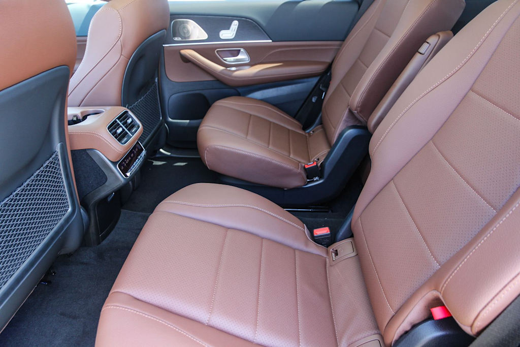 Thumbnail: 2026 Mercedes-Benz GLS - 12