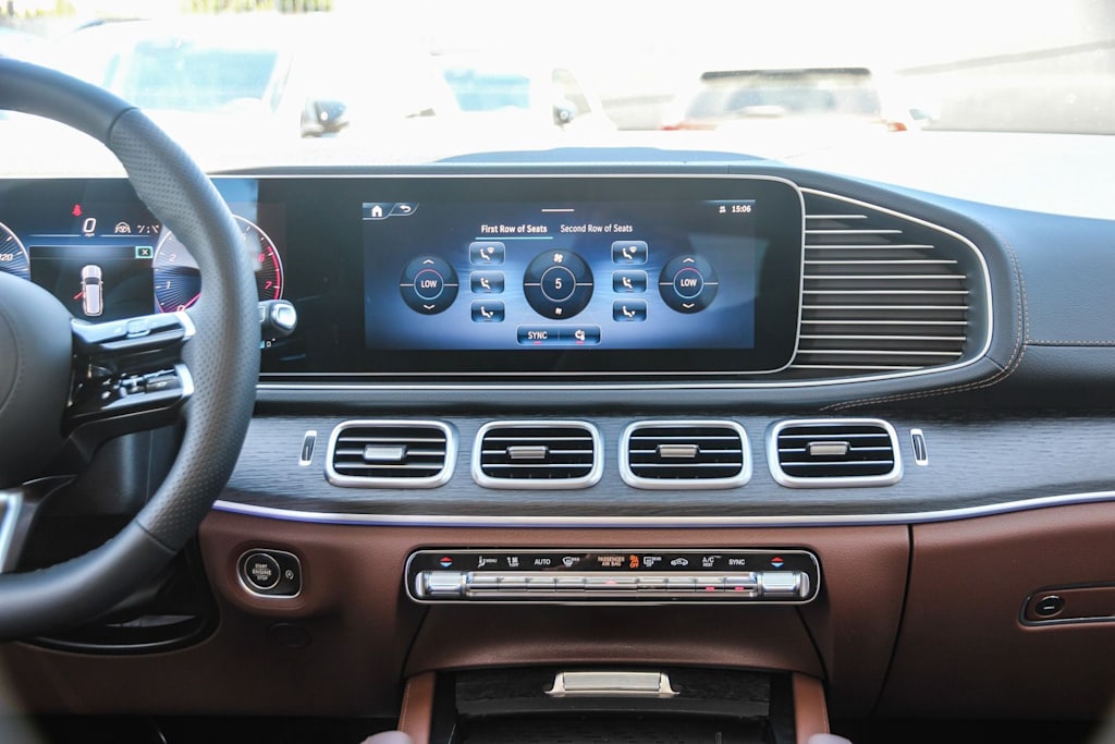Thumbnail: 2026 Mercedes-Benz GLS - 13