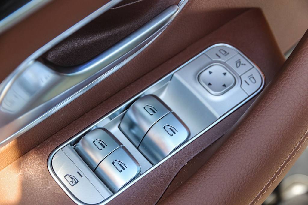 Thumbnail: 2026 Mercedes-Benz GLS - 24