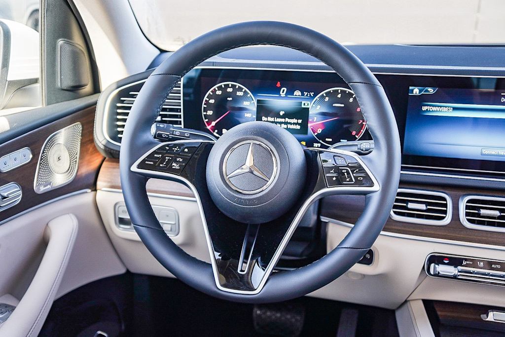 Thumbnail: 2026 Mercedes-Benz GLS - 9