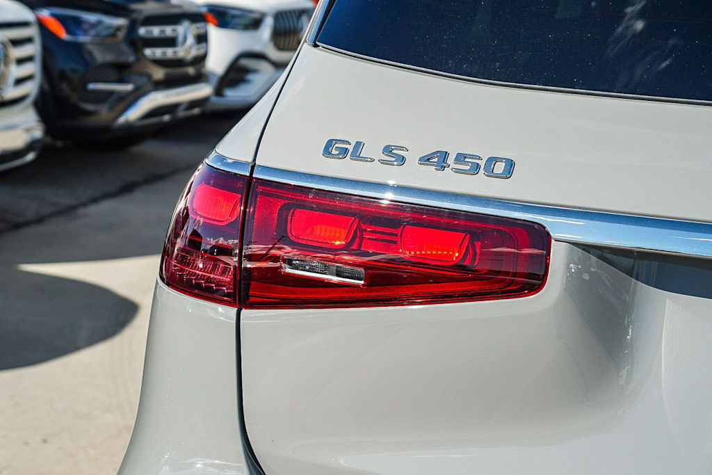 Thumbnail: 2026 Mercedes-Benz GLS - 18