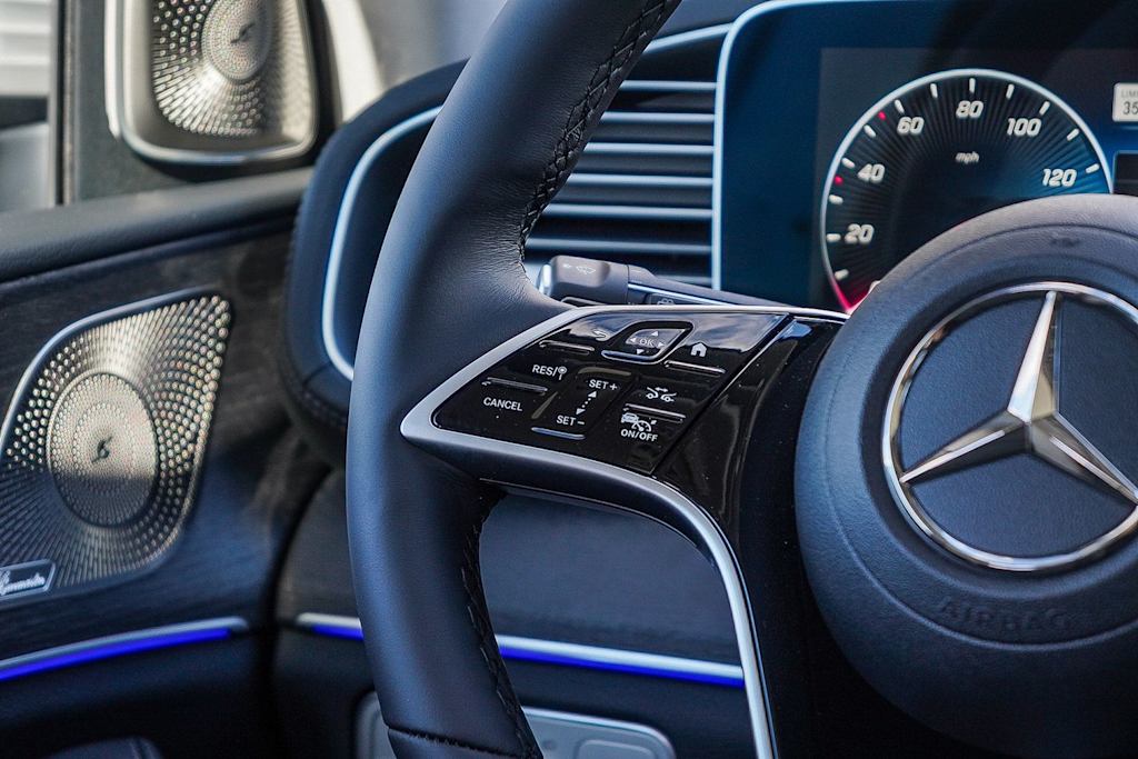Thumbnail: 2026 Mercedes-Benz GLS - 22