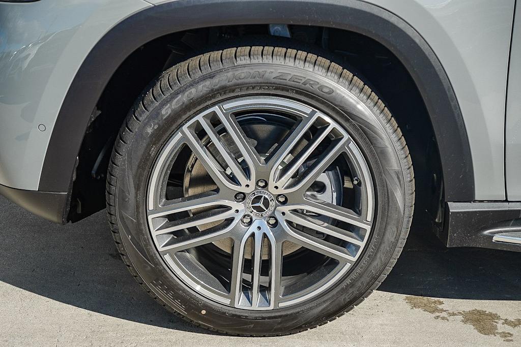 Thumbnail: 2026 Mercedes-Benz GLS - 7