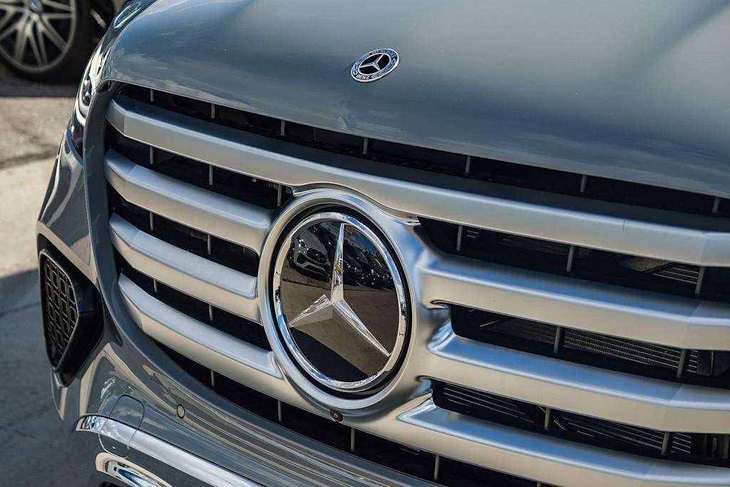 Thumbnail: 2026 Mercedes-Benz GLS - 6