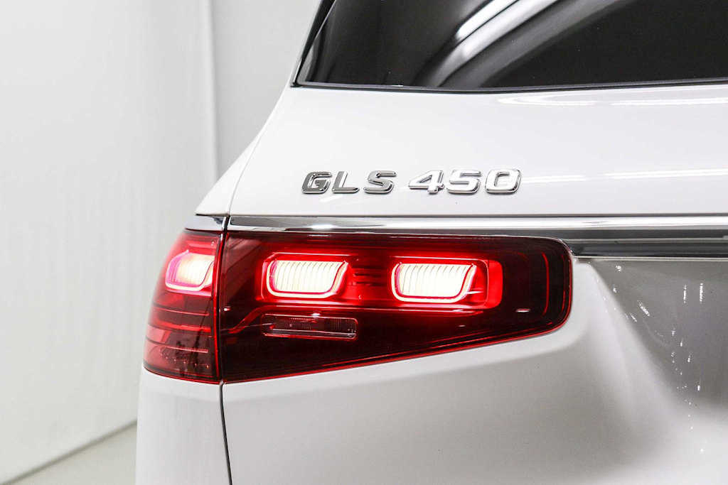 Thumbnail: 2024 Mercedes-Benz GLS - 20
