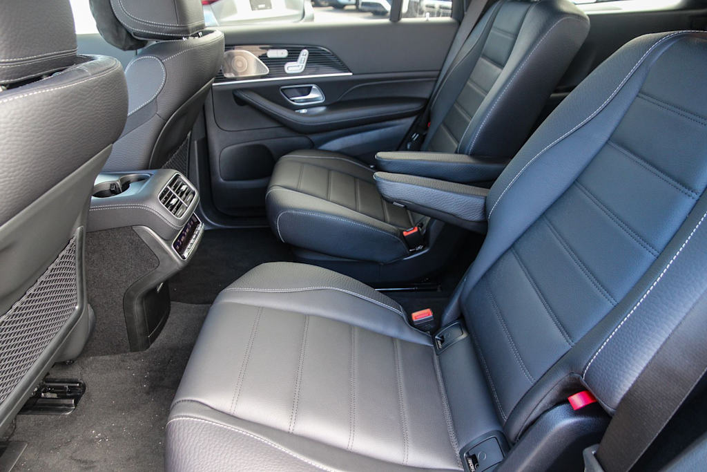 Thumbnail: 2026 Mercedes-Benz GLS - 49