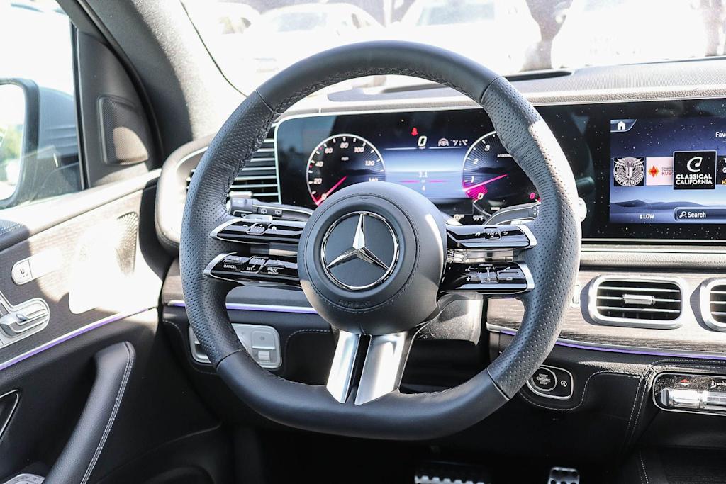 Thumbnail: 2026 Mercedes-Benz GLS - 2