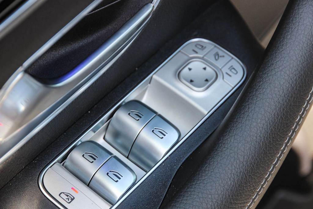 Thumbnail: 2026 Mercedes-Benz GLS - 25