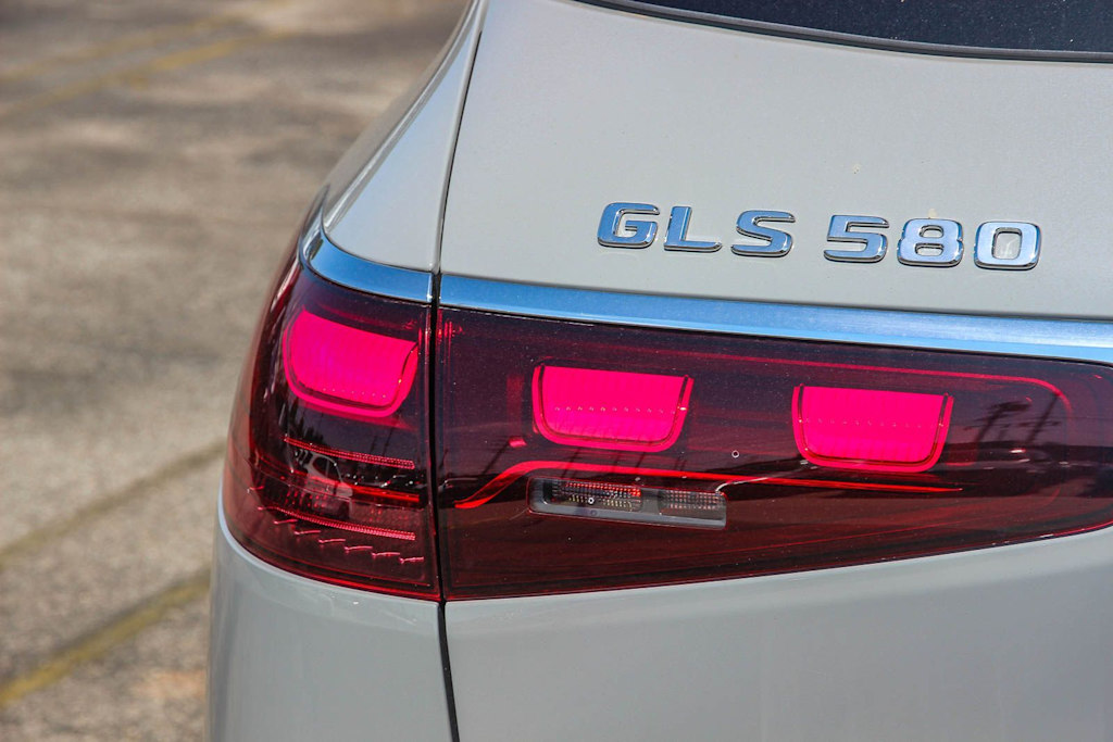Thumbnail: 2026 Mercedes-Benz GLS - 18