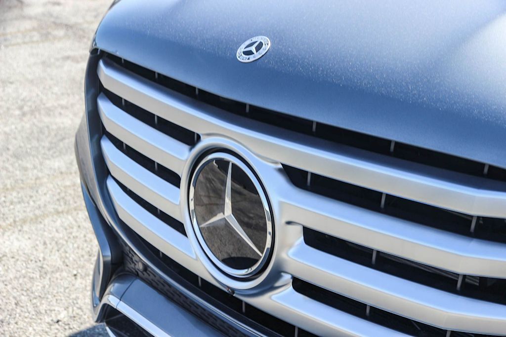 Thumbnail: 2026 Mercedes-Benz GLS - 6