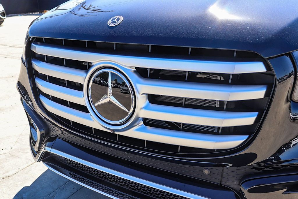 Thumbnail: 2026 Mercedes-Benz GLS - 16