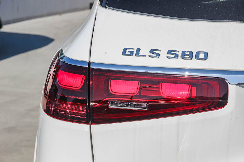 Thumbnail: 2026 Mercedes-Benz GLS - 16