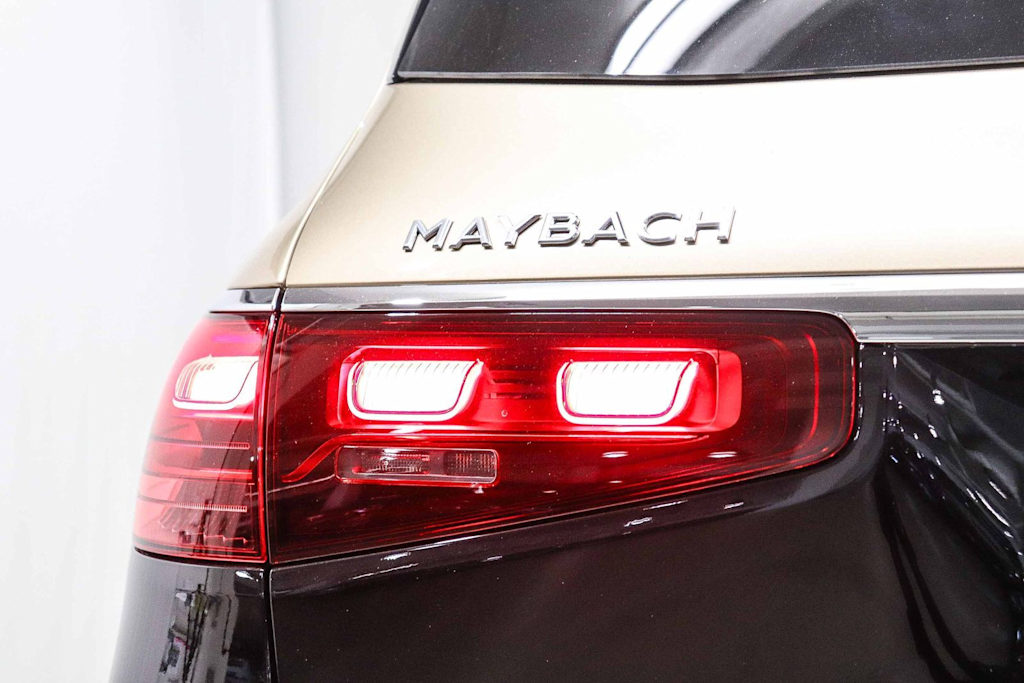 Thumbnail: 2026 Mercedes-Benz GLS - 18
