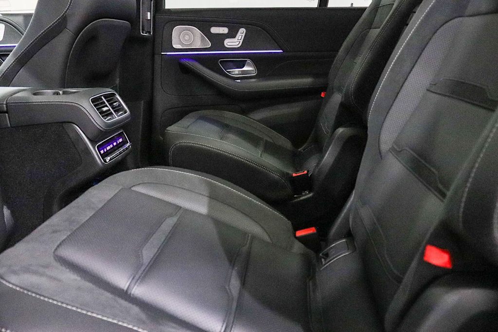 Thumbnail: 2026 Mercedes-Benz GLS - 11