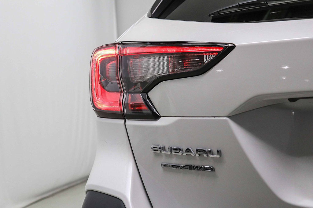 Thumbnail: 2022 Subaru Outback - 21