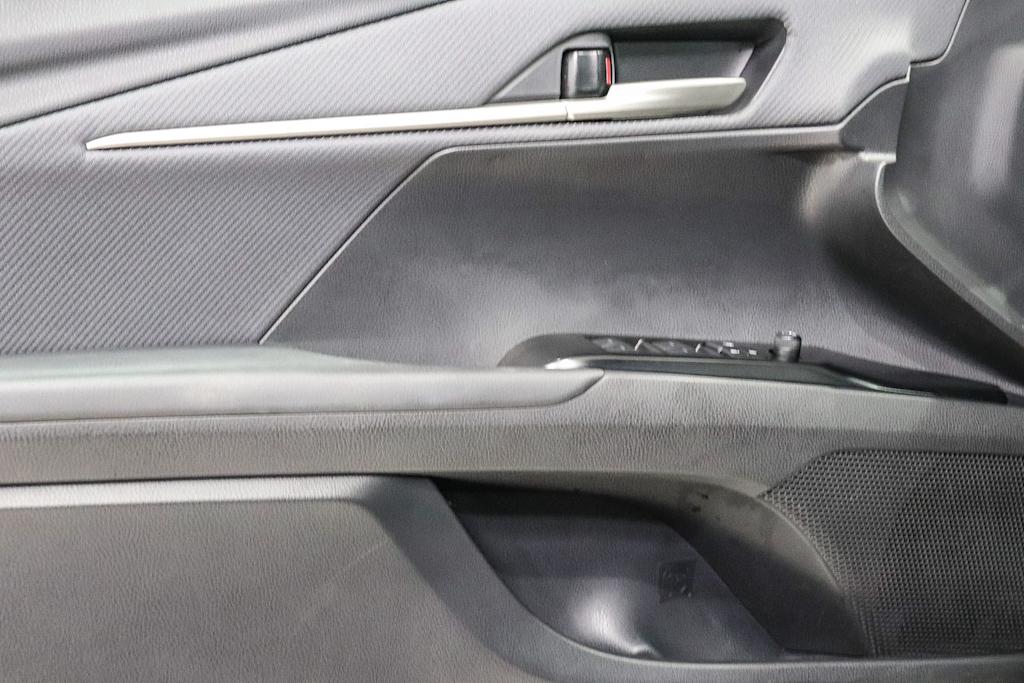 Thumbnail: 2025 Toyota Camry - 15