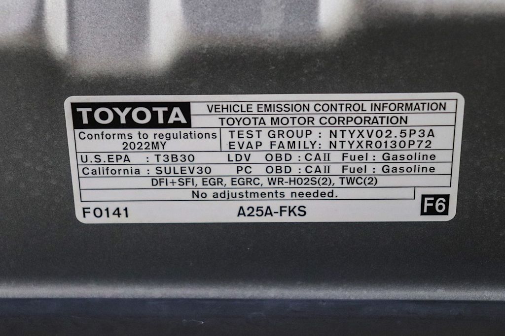 Thumbnail: 2022 Toyota Camry - 16
