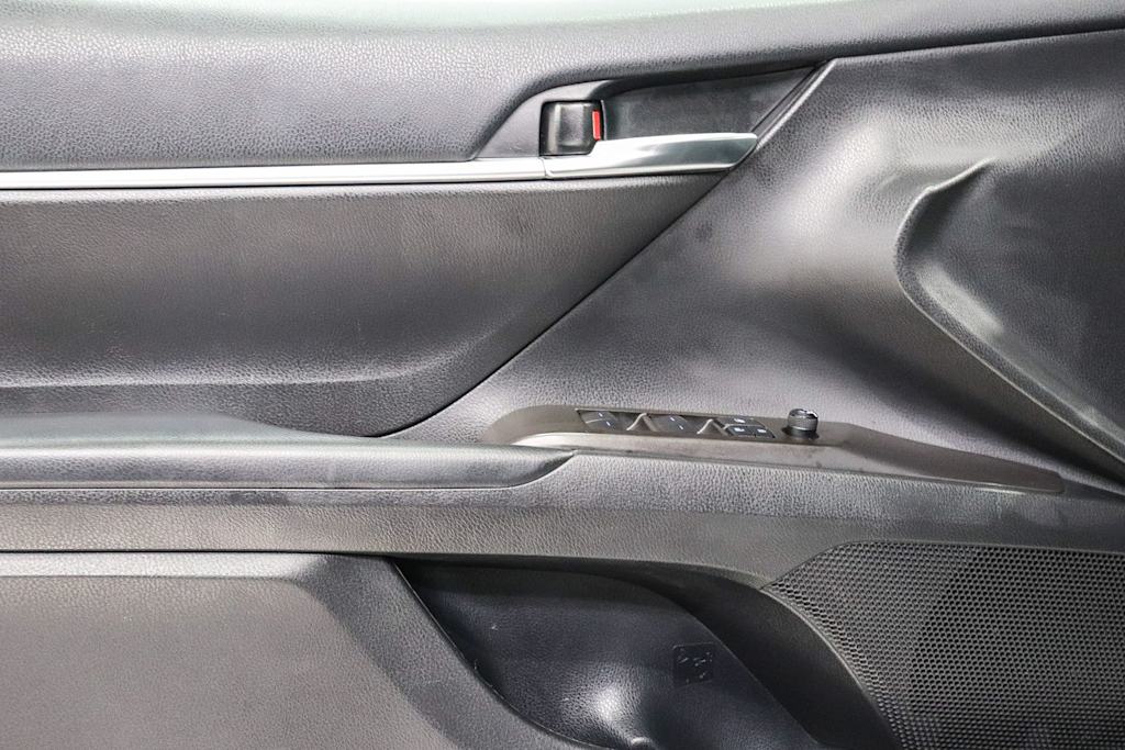Thumbnail: 2022 Toyota Camry - 25