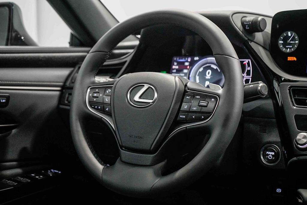 Thumbnail: 2025 Lexus ES - 11