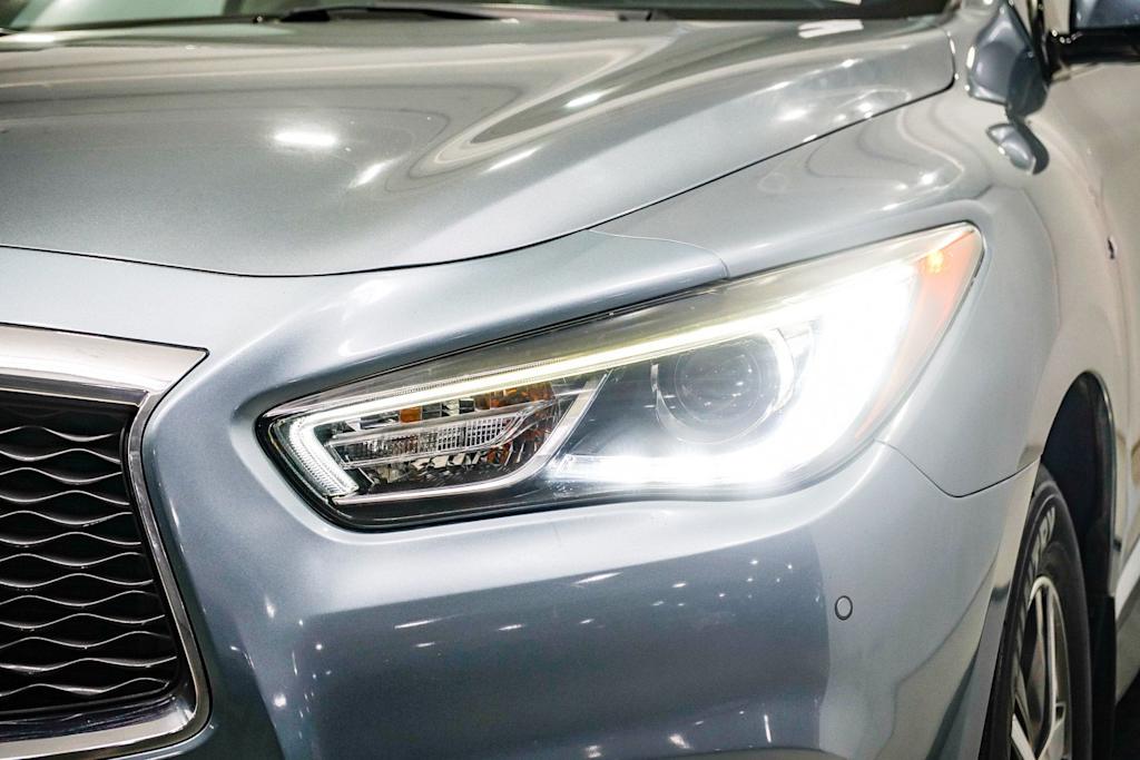 Thumbnail: 2017 INFINITI QX60 - 19