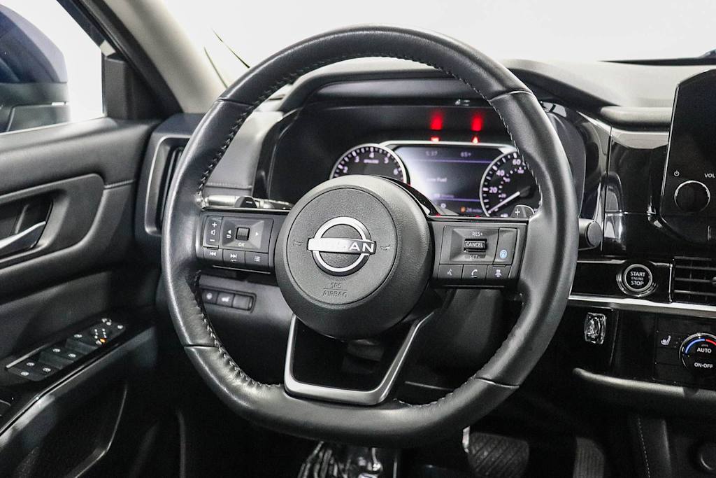 Thumbnail: 2022 Nissan Pathfinder - 7