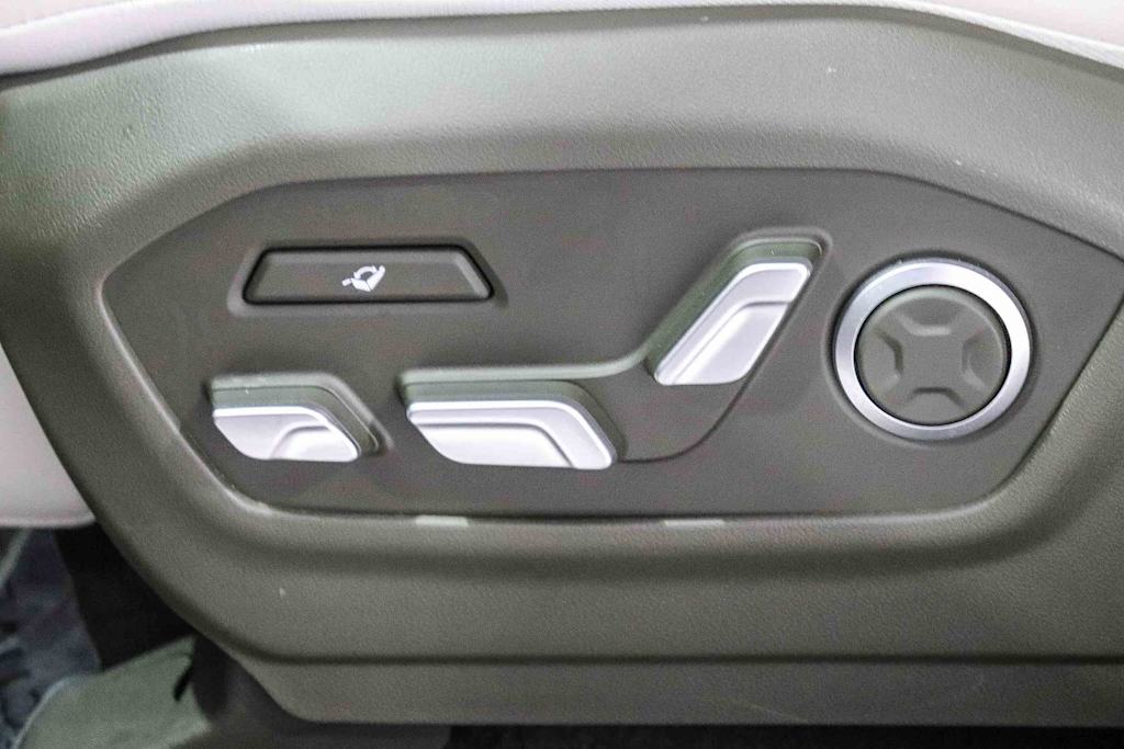 Thumbnail: 2024 Hyundai Santa Fe - 25