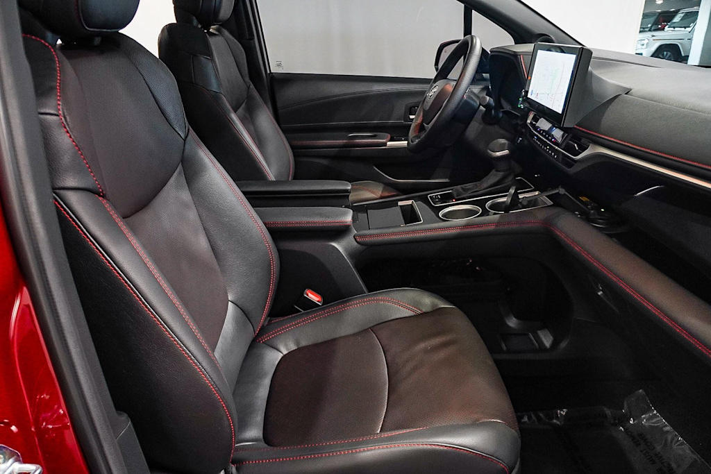 Thumbnail: 2025 Toyota Sienna - 10