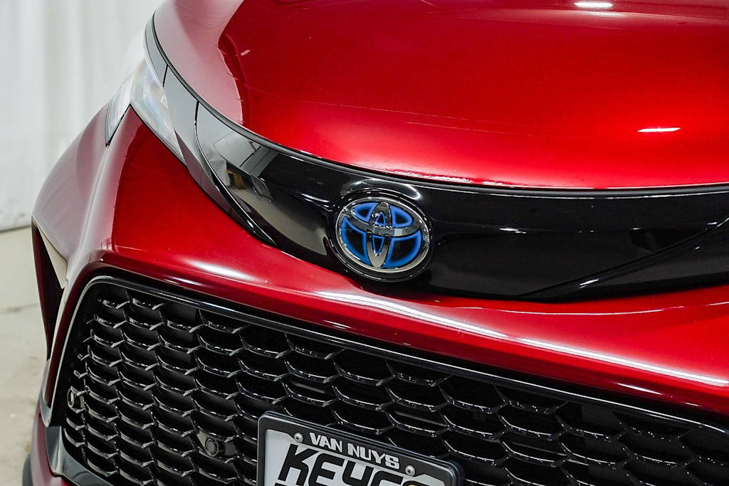 Thumbnail: 2025 Toyota Sienna - 6