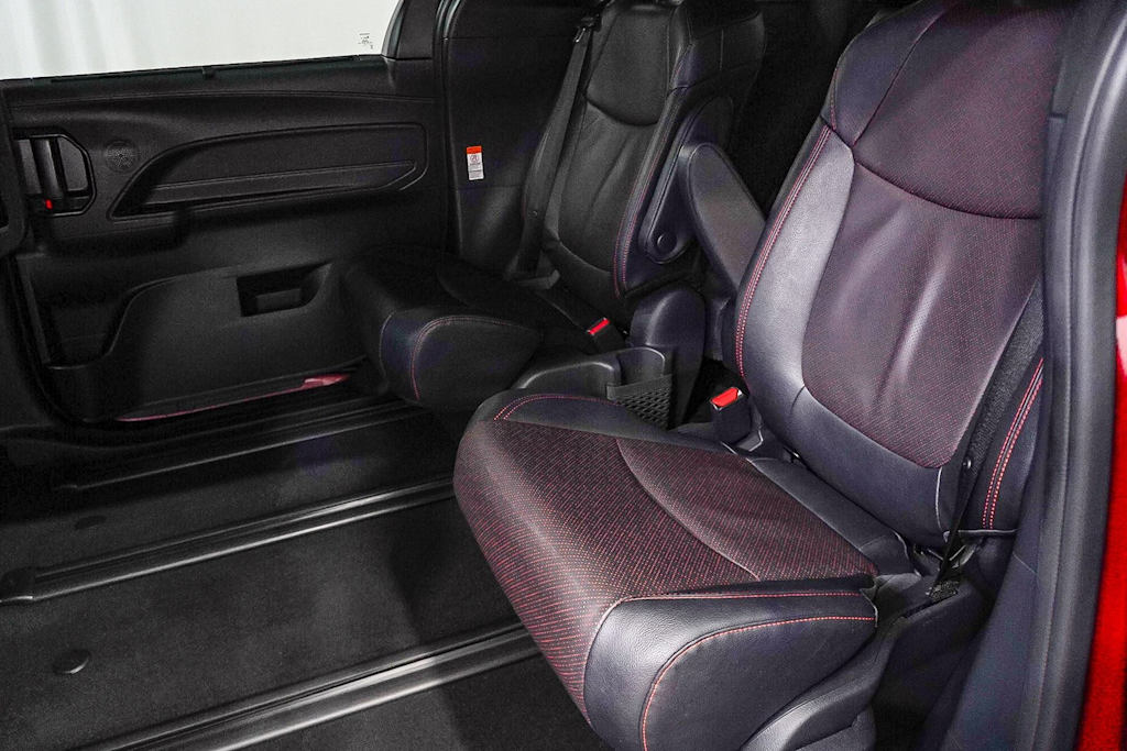 Thumbnail: 2025 Toyota Sienna - 12