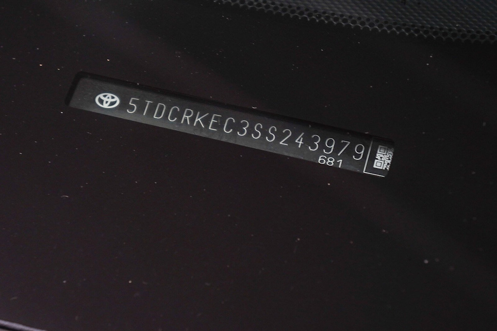 Thumbnail: 2025 Toyota Sienna - 15