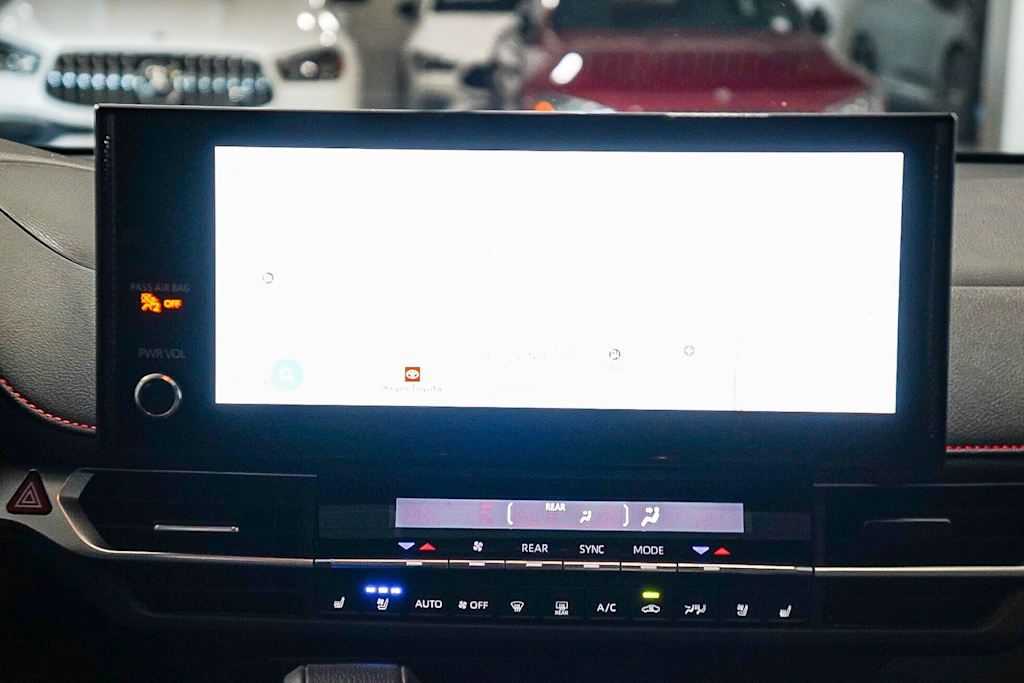 Thumbnail: 2025 Toyota Sienna - 21