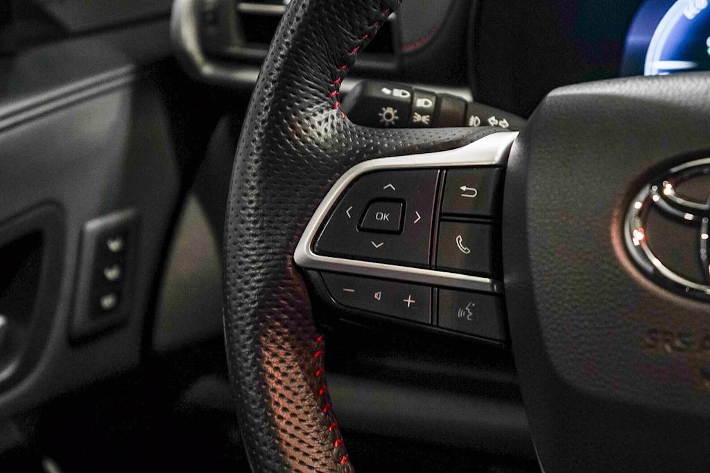 Thumbnail: 2025 Toyota Sienna - 22