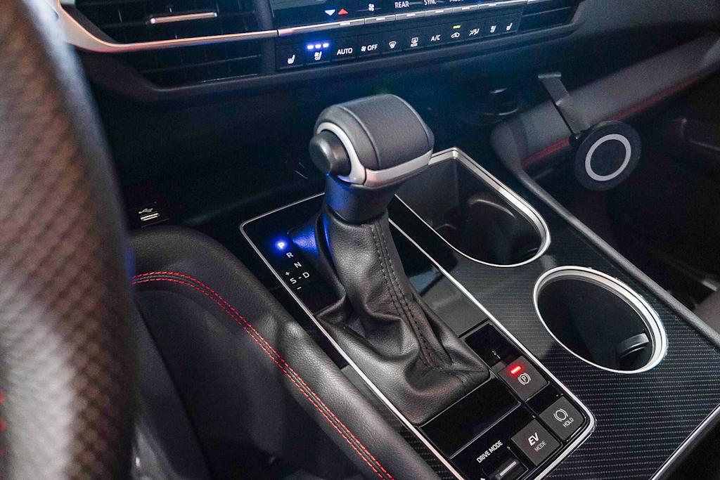 Thumbnail: 2025 Toyota Sienna - 14