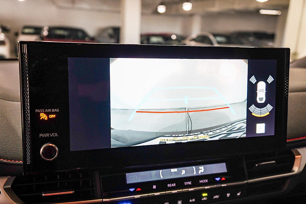 Thumbnail: 2025 Toyota Sienna - 29