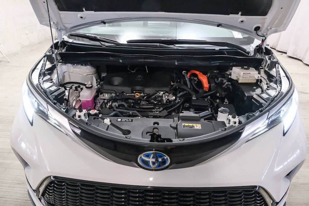 Thumbnail: 2024 Toyota Sienna - 8