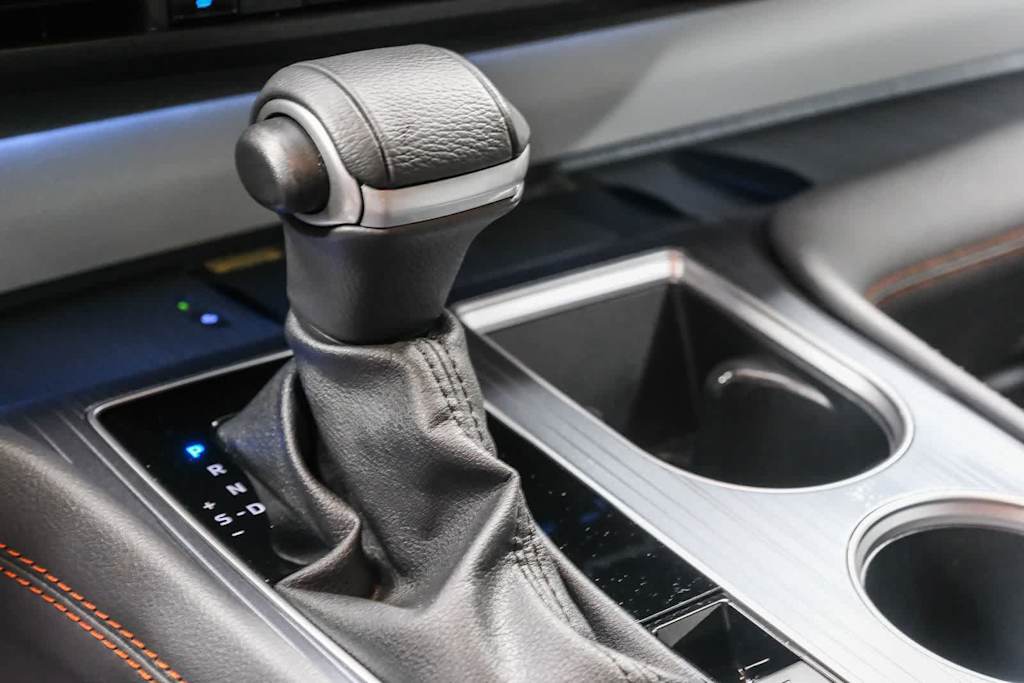 Thumbnail: 2024 Toyota Sienna - 13