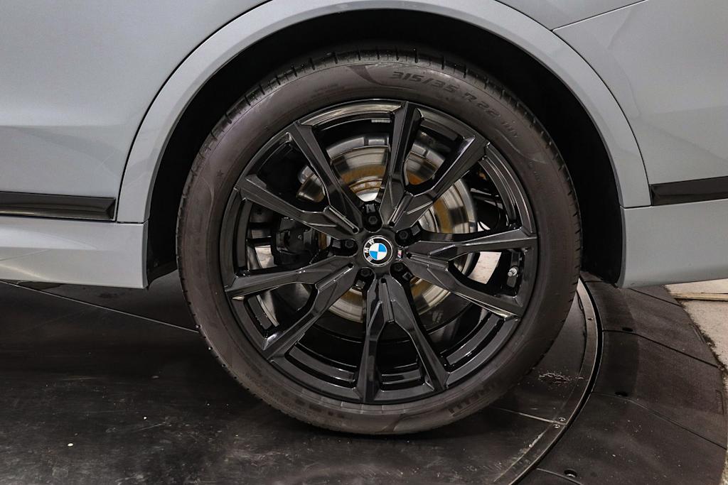 Thumbnail: 2025 BMW X7 - 21