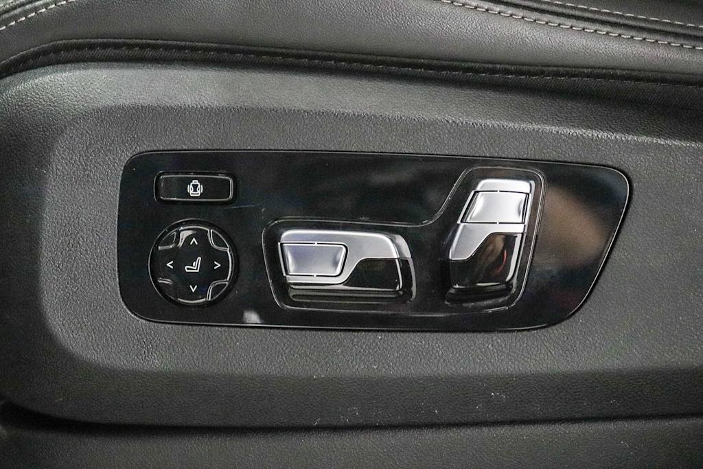 Thumbnail: 2025 BMW X7 - 26