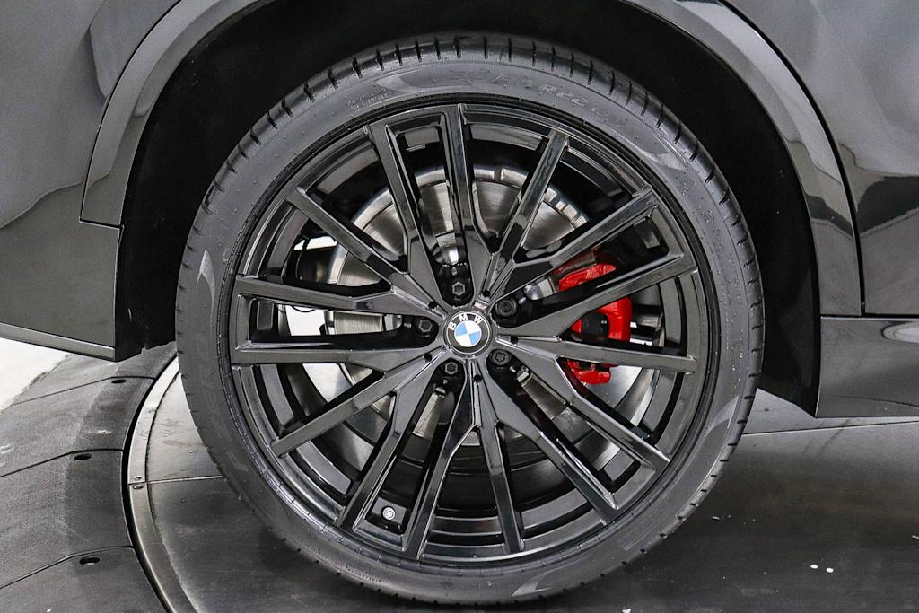 Thumbnail: 2025 BMW X5 - 21