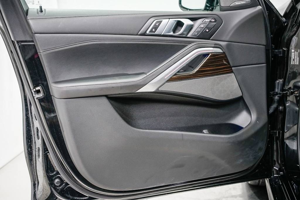 Thumbnail: 2024 BMW X6 - 24