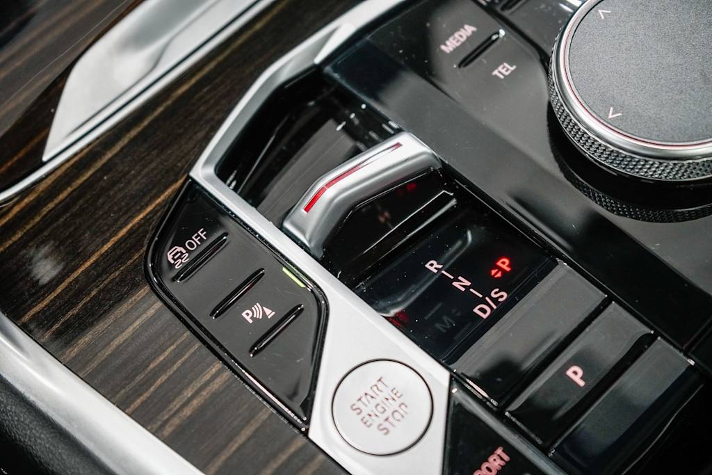 Thumbnail: 2024 BMW X6 - 12