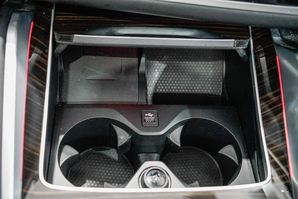 Thumbnail: 2024 BMW X6 - 6