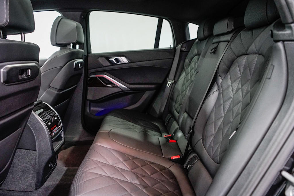 Thumbnail: 2024 BMW X6 - 10