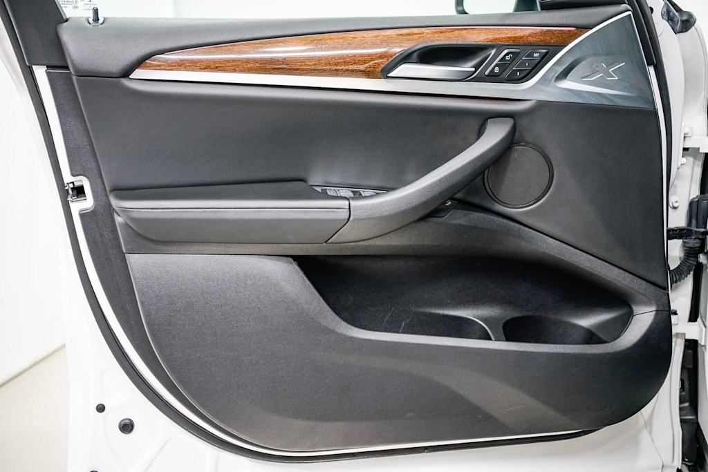 Thumbnail: 2022 BMW X3 - 23