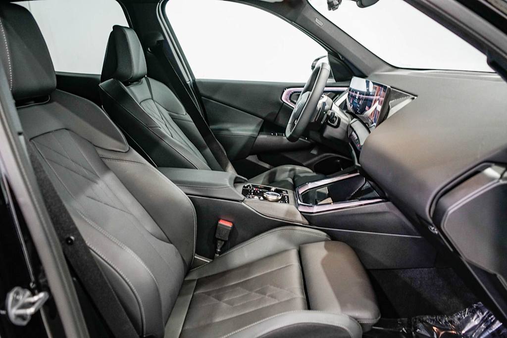 Thumbnail: 2025 BMW X3 - 9