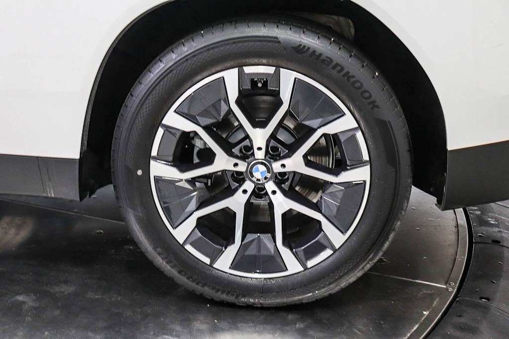 Thumbnail: 2026 BMW X3 - 22