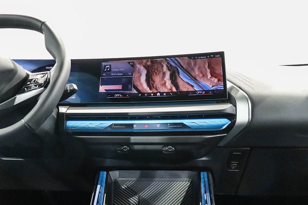 Thumbnail: 2026 BMW X3 - 13