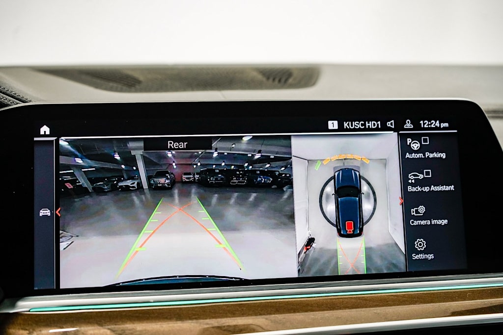 Thumbnail: 2023 BMW X5 - 27